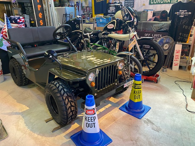 せっかくやって来たお友達！
早くも茨城のバイクショップ　ボンバーに行きました